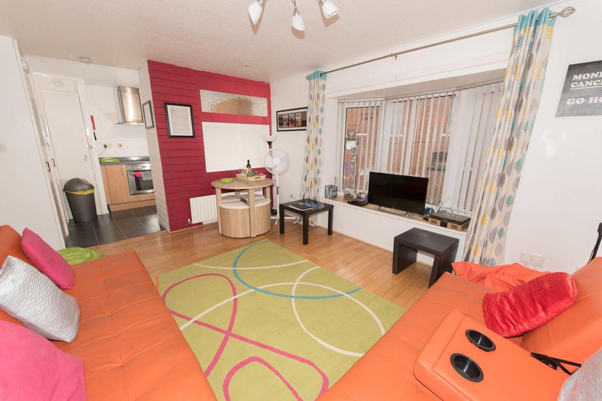 Very Central Location- Free Parking - 2 Bedrooms Belfast Luaran gambar