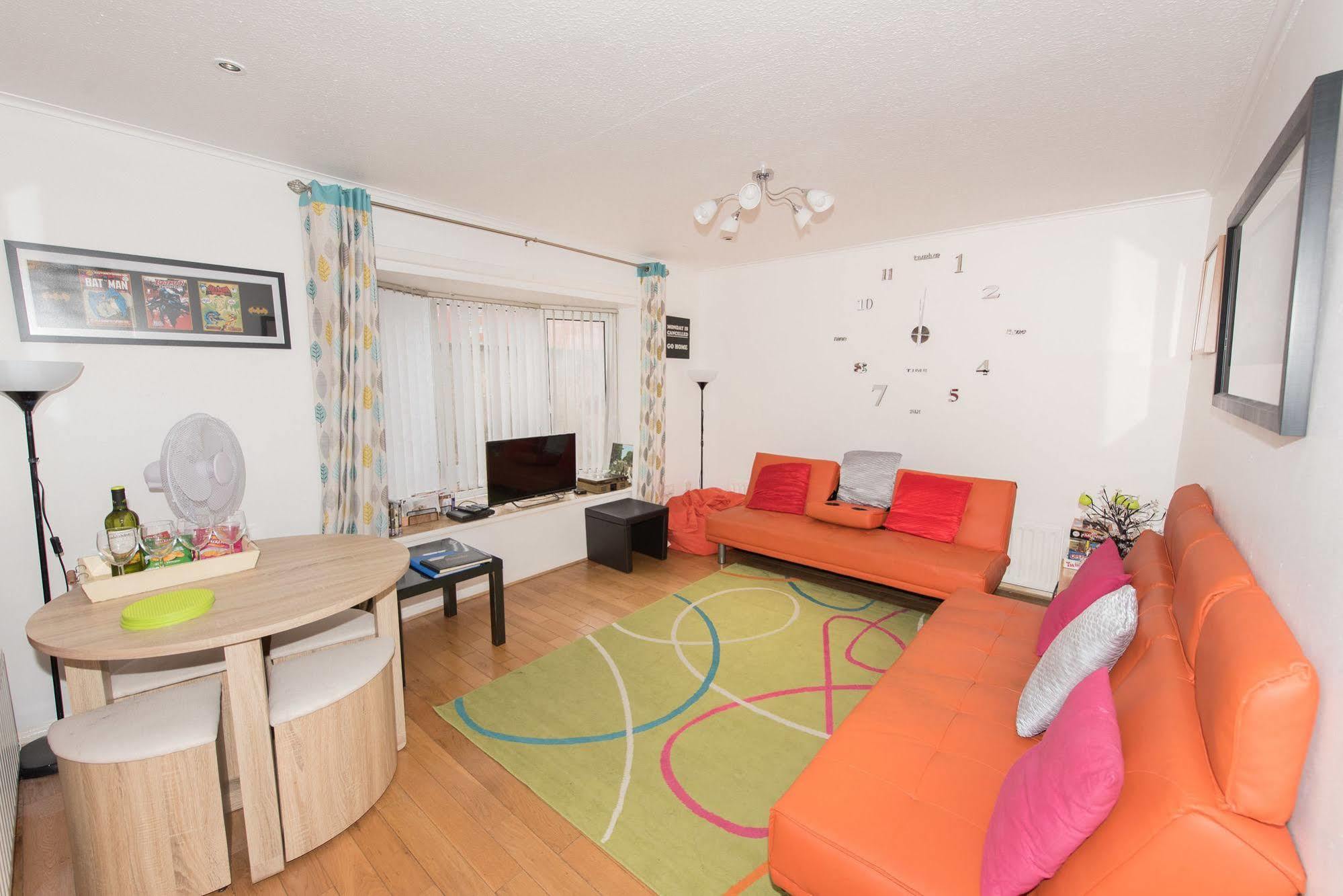 Very Central Location- Free Parking - 2 Bedrooms Belfast Luaran gambar