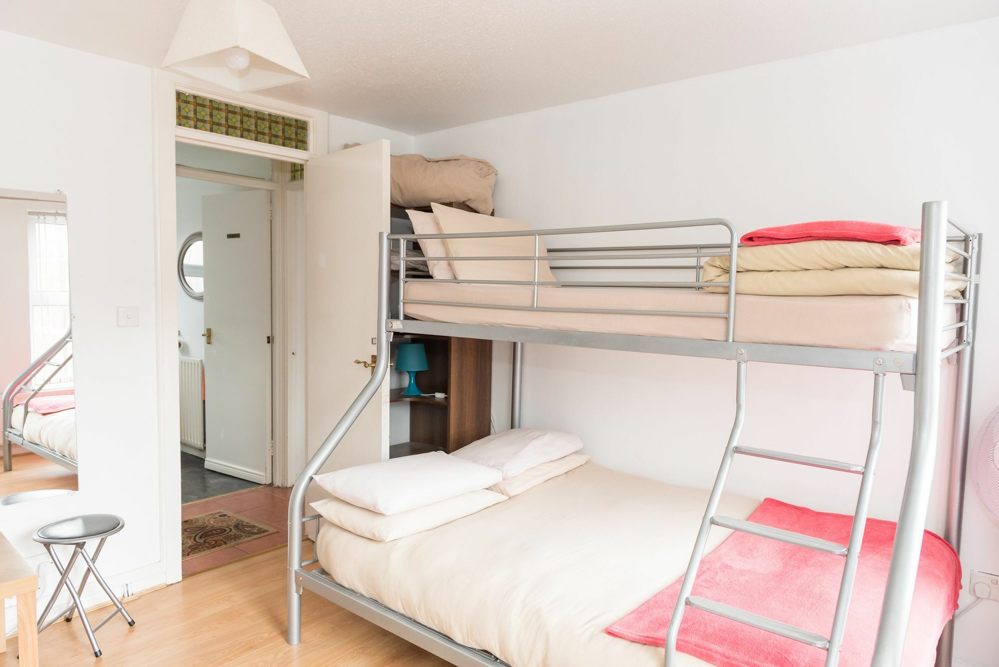 Very Central Location- Free Parking - 2 Bedrooms Belfast Luaran gambar